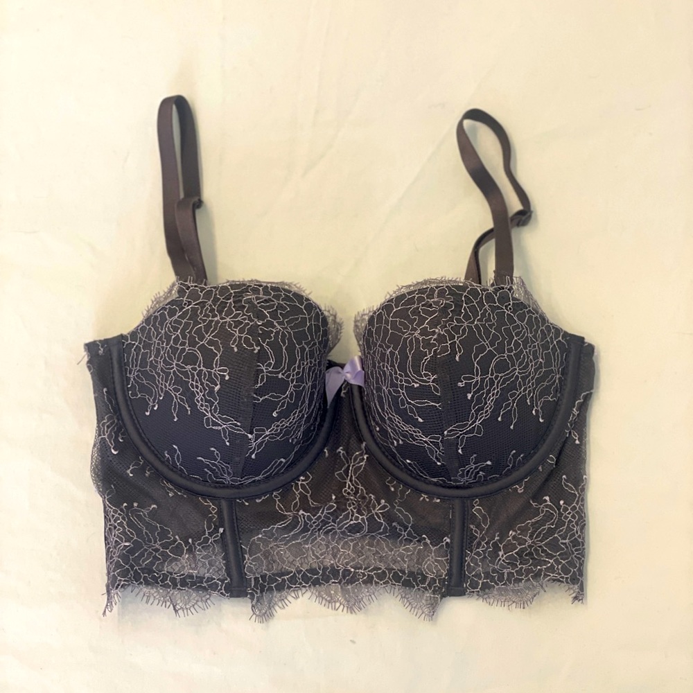 Victoria’s Secret 32B